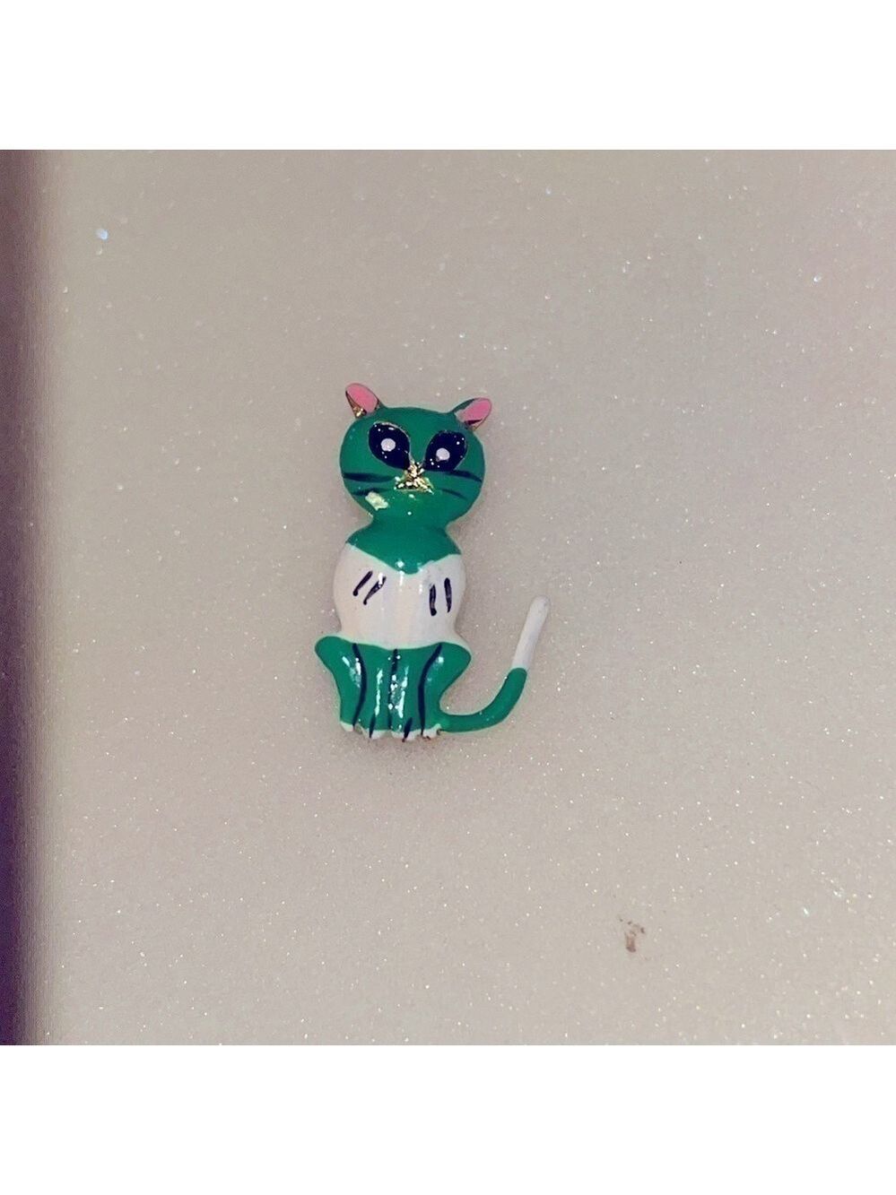 Vintage Kitty Cat Scatter Pin set of 2 Deadstock - Picture 2 of 4